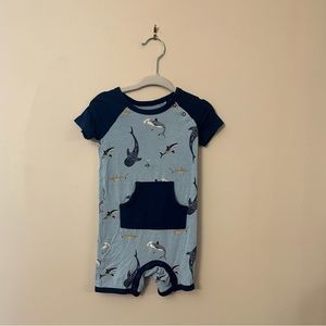Kyte Baby Shark Shortall on Stream size 18-24 Months